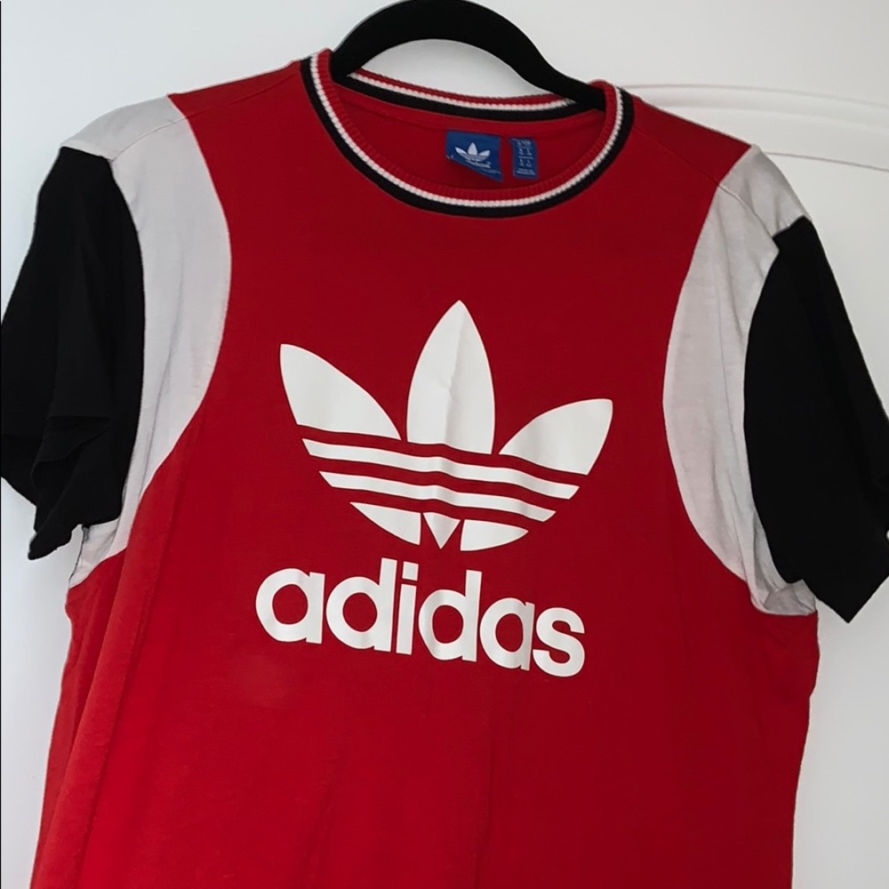 Vintage Adidas lounge tee